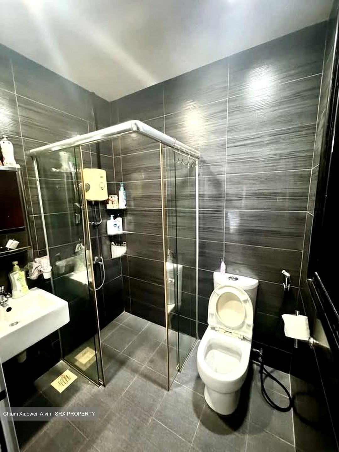 Onan Road (D15), Terrace #547286811
